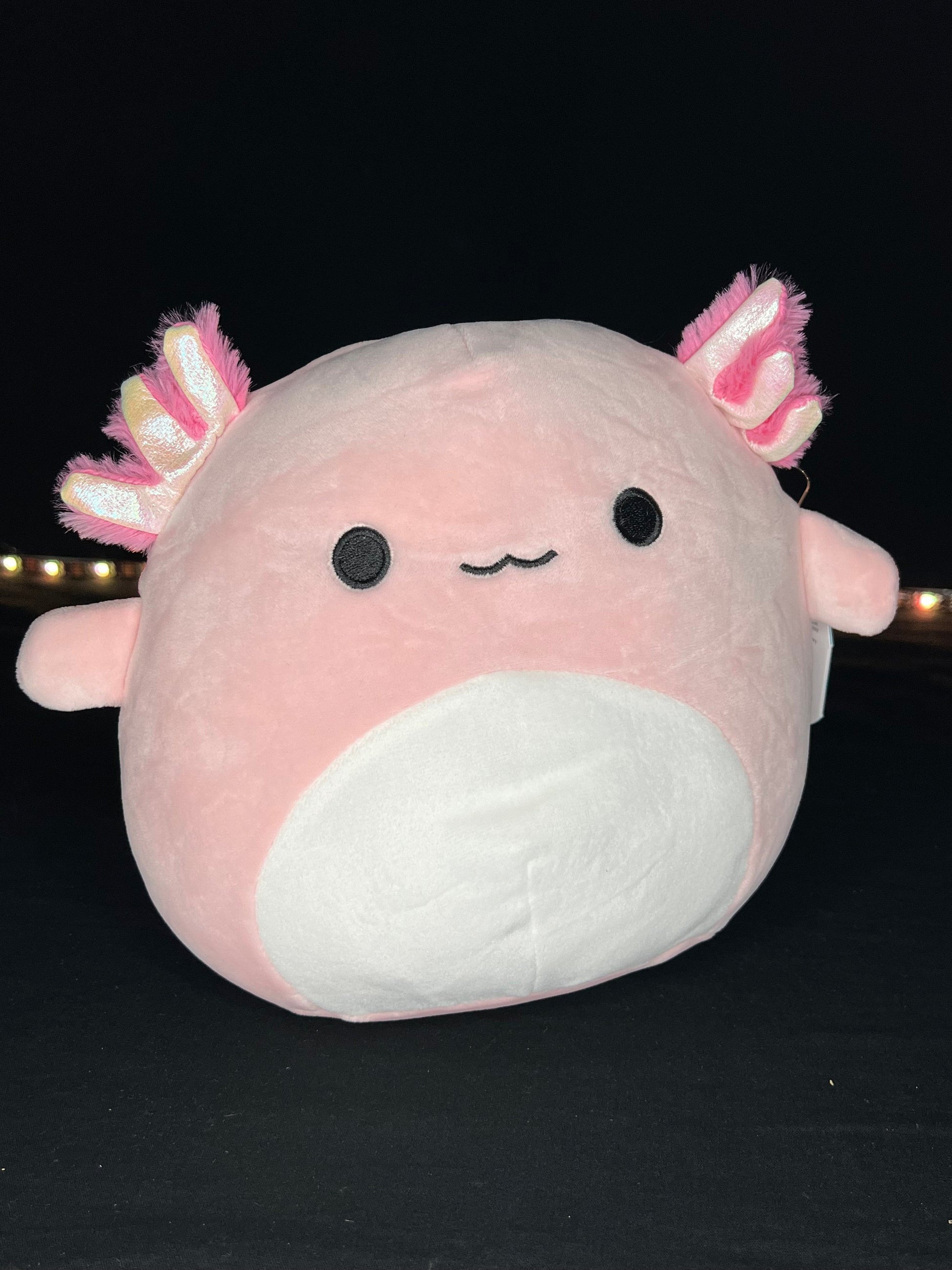 Squishmallow 8” Archie the Axolotl.