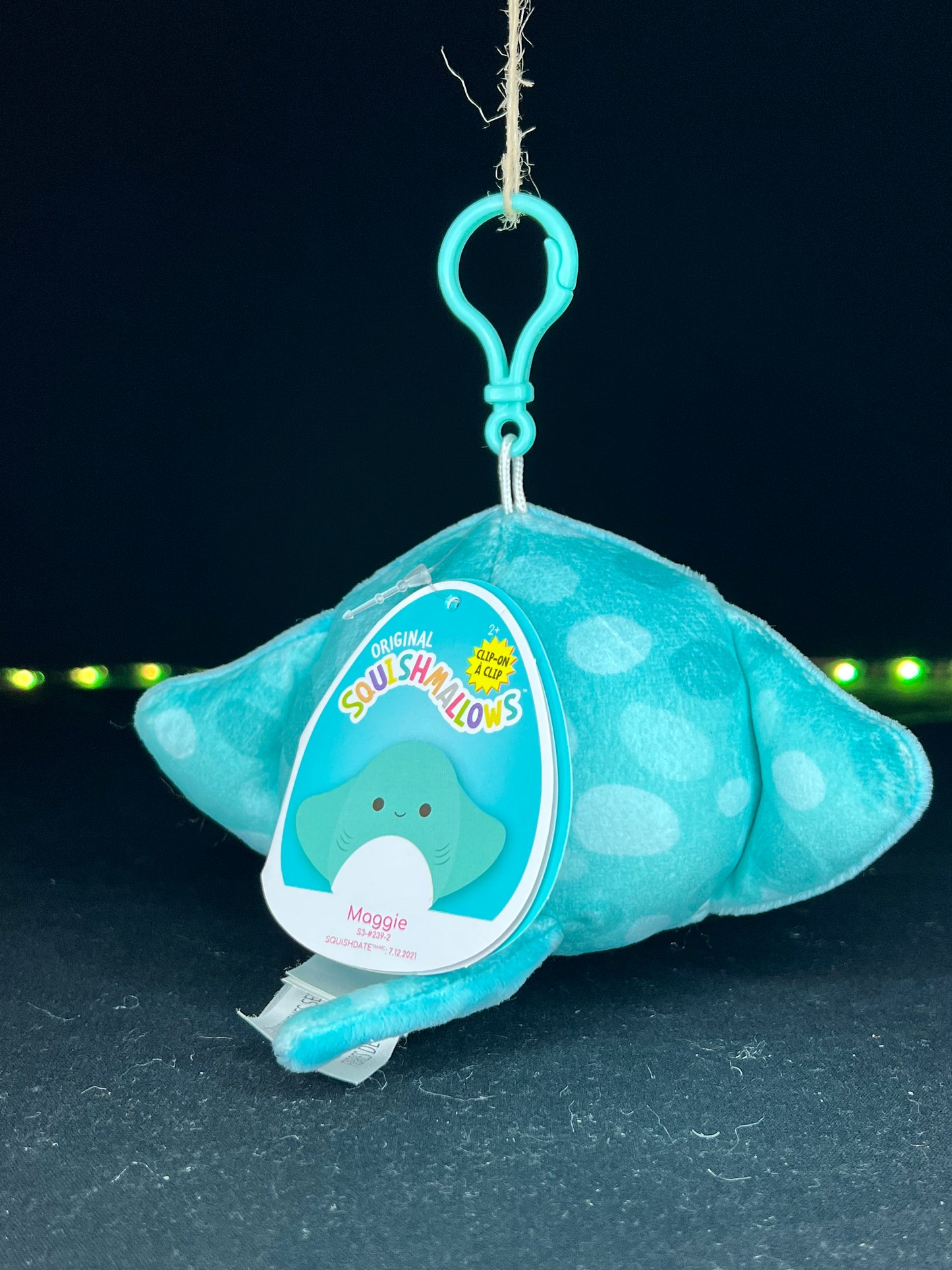 Squishmallow 3.5" Maggie the Stingray Clip