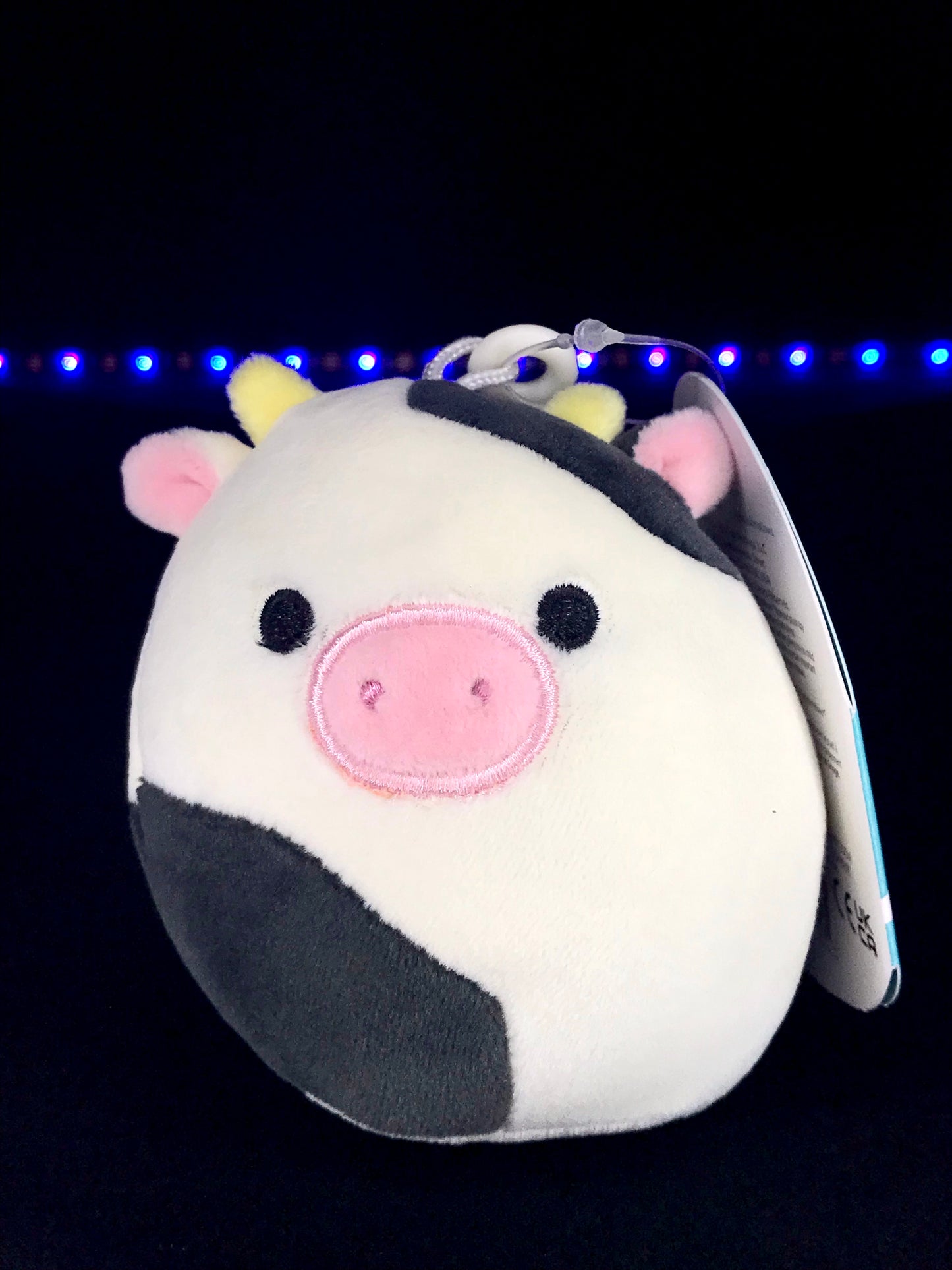 Squishmallow 3.5" Connor the Cow Clip