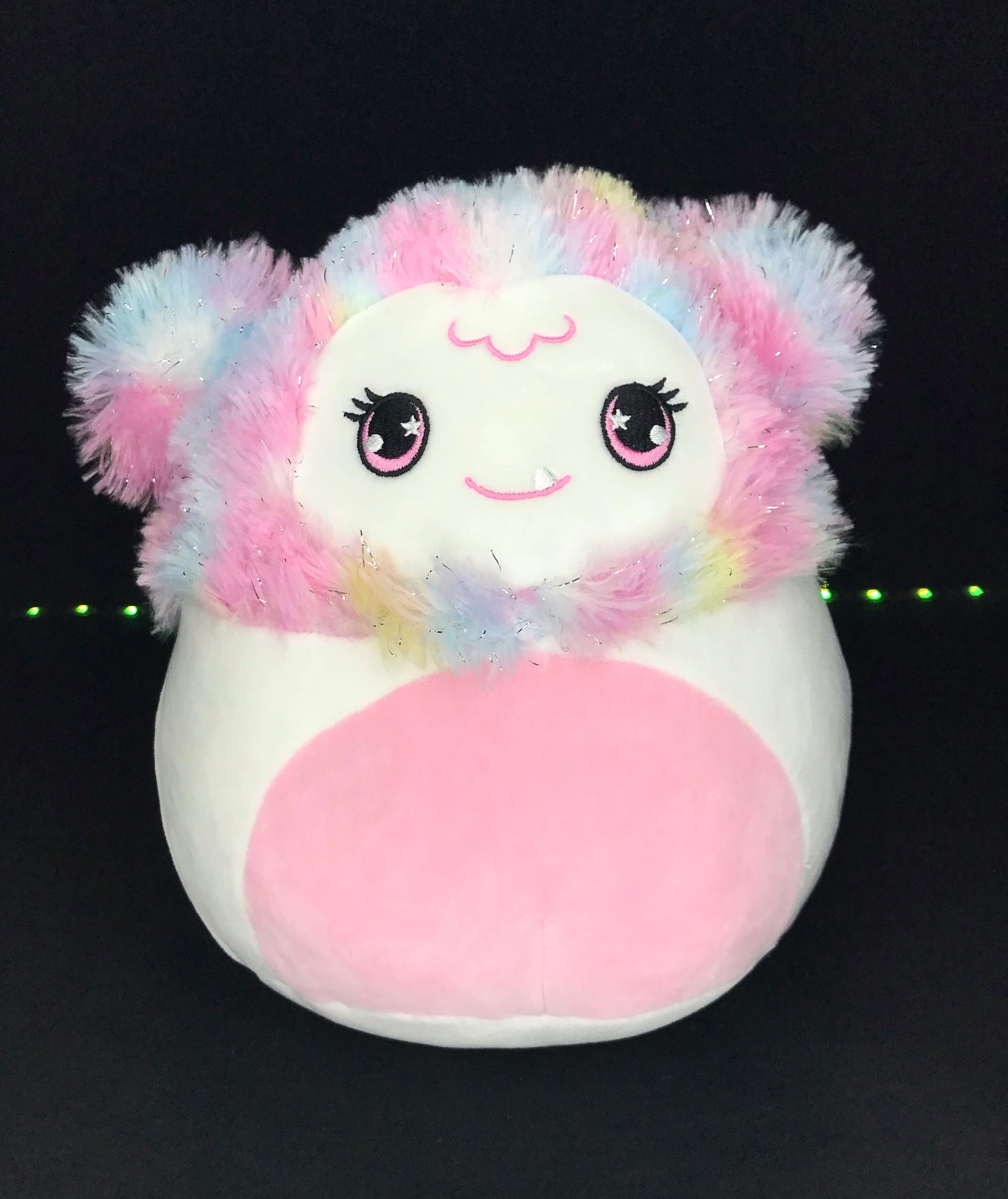 Squishmallow 8" Scented Amare the Yeti