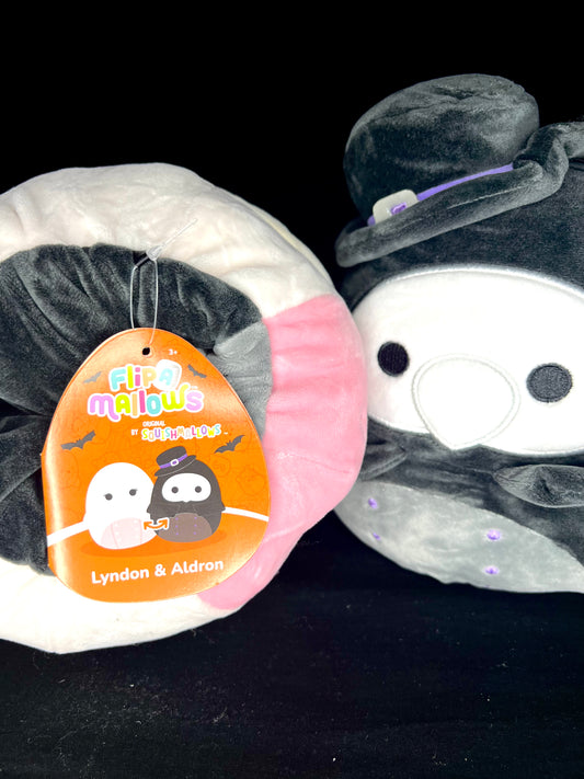 Squishmallow 8” Lyndon and Aldron Reversible Plush.