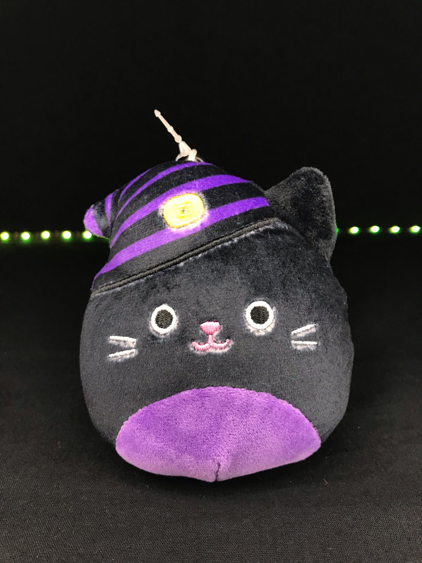 Squishmallow 3.5” Autumn the Witch Cat Clip